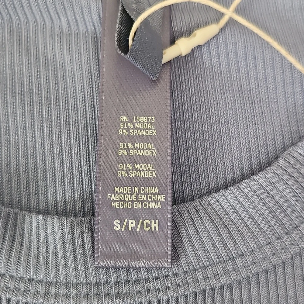 Skims Soft Lounge Cropped Tshirt - Picture 3 of 4
